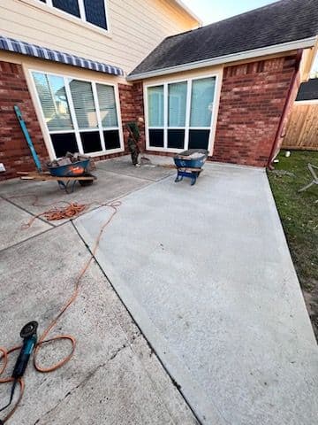 Gallery photos for Patio Paver Installation at Home: Image #3