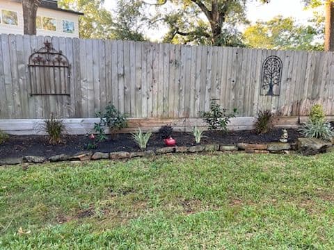 Gallery photos for Garden Makeover with Lush Landscapes: Image #1